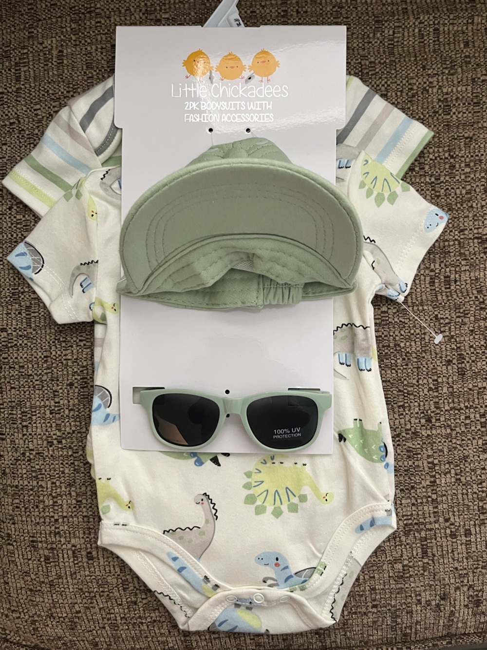 Chickadees Dinosaur Bodysuit Set w/hat & sunglasses